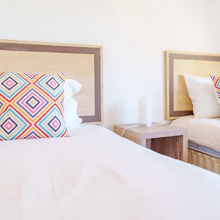 Apartamento Pool Breeze 3 *