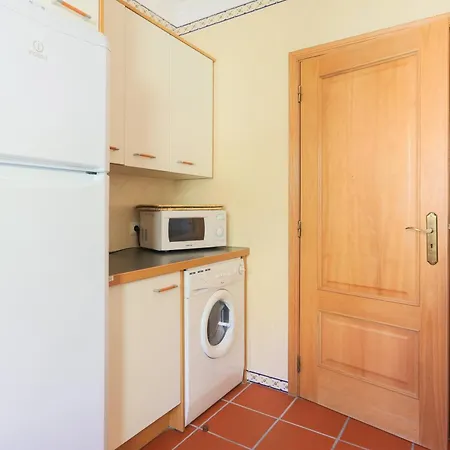 Apartamento Pool Breeze 3 *